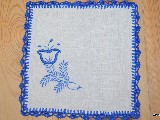 Hand embroidered tablecloth, theme flowers, blue 20x20 cm (kz-7)