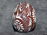 Brown Easter egg - chicken egg, Kuyavian pattern, hand-painted